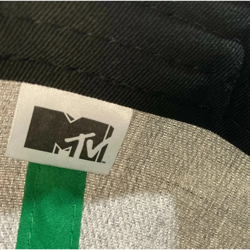 New MTV SNAPBACK HAT heather gray green flat bill retro 90s tv music Unisex